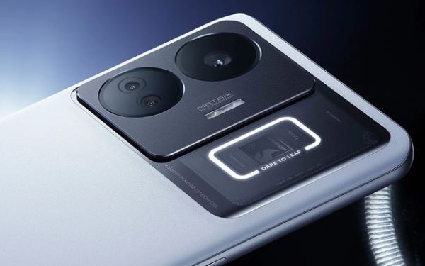 Realme GT3: зарядное устройство на 240 Вт и полная зарядка за 9,5 минут
